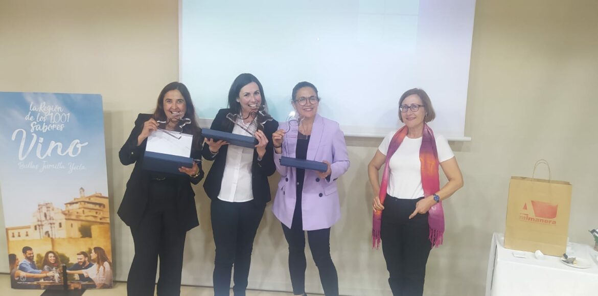 Carmen Martínez Alfonseda ganadora del XI Concurso de sumilleres de la Región de Murcia