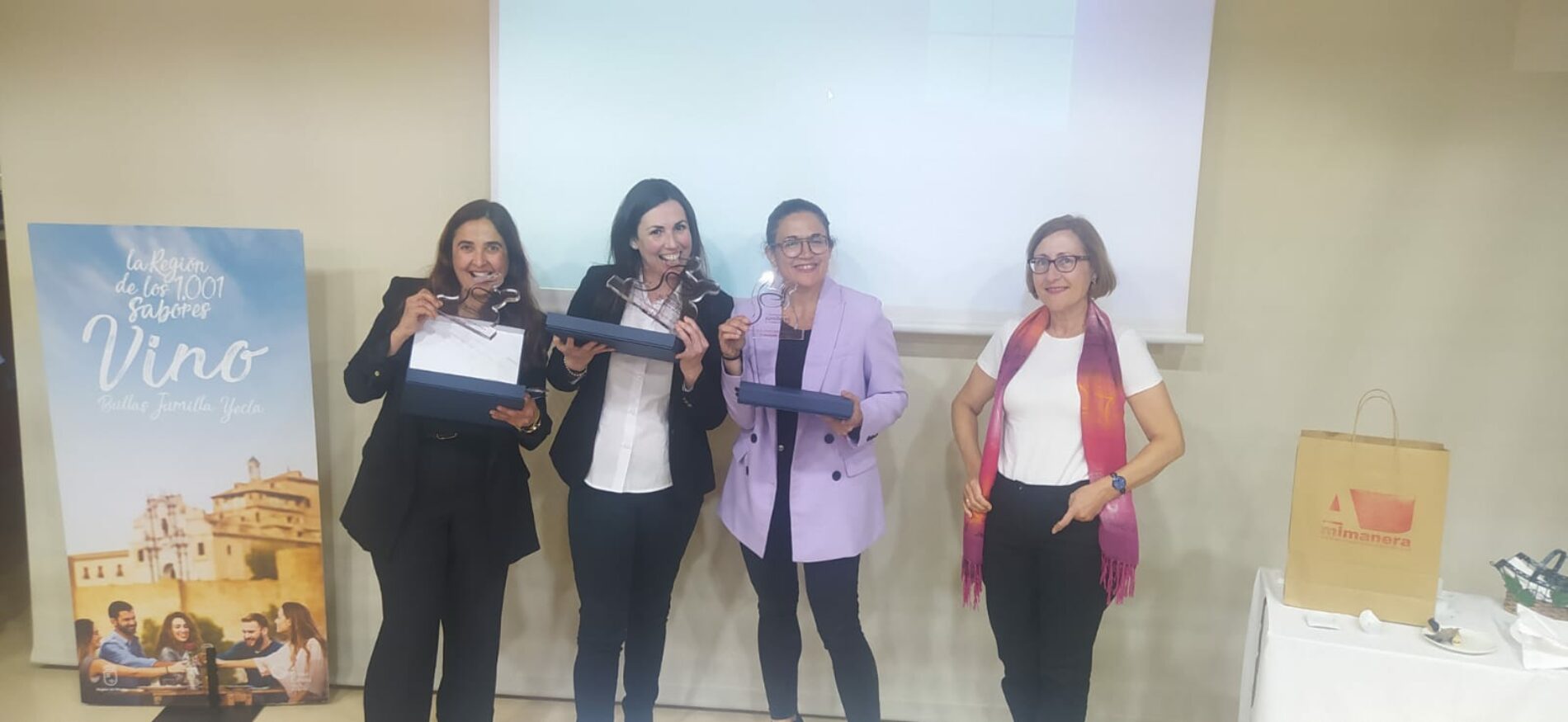 Carmen Martínez Alfonseda ganadora del XI Concurso de sumilleres de la Región de Murcia
